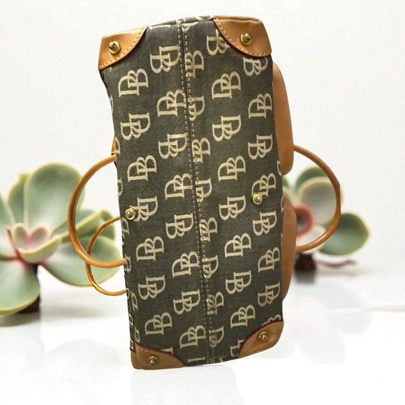 DOONEY & BOURKE NWOT double pocket (with locks on front)  Satchel monogram bag - Picture 4 of 5